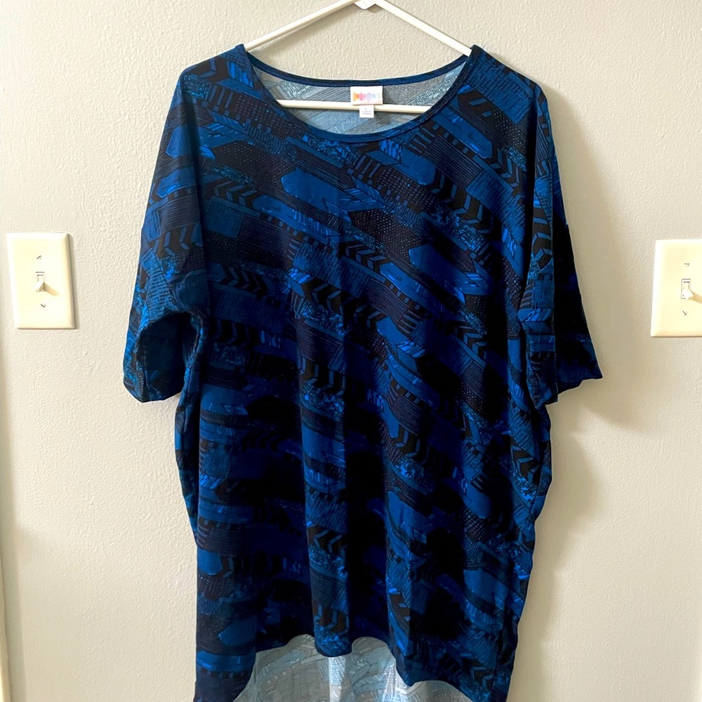 Softest shirt! Lularoe